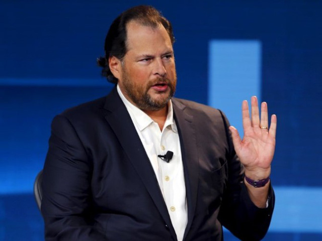 Mark Zuckerberg bị cả giới công nghệ cô lập sau scandal lộ lọt dữ liệu - Ảnh 2. CEO Salesforce Marc Benioff